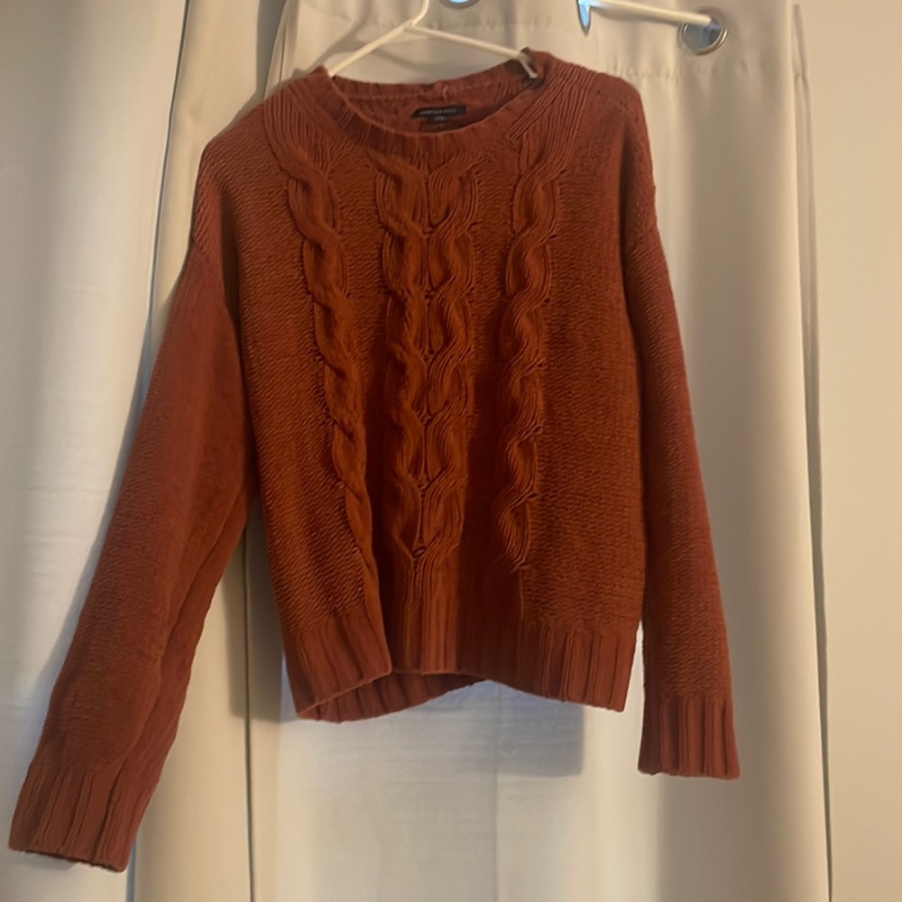 American Eagle sweater